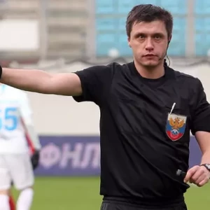 «Урал» в первом тайме матча с «Зенитом» получил 3 предупреждения за 4 нарушения