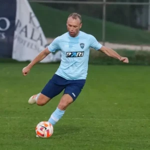Экс-вратарь «Торпедо» Будаков — о Глушакове: он будет играть до тех пор, пока колени не сотрутся