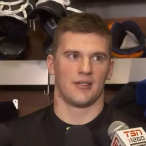 «В НХЛ всё выглядит хорошо». Костин объяснил, почему играет по 21-м номером в «Эдмонтоне»