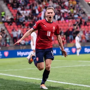 Чехия благодаря дебютному голу Кухты победила Швейцарию в матче Лиги наций
