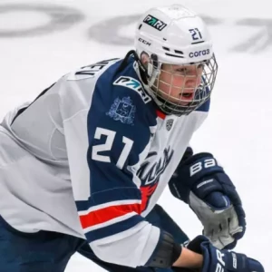 Российские хоккеисты занимают четыре места в топ‑10 рейтинга драфта НХЛ 2024 года