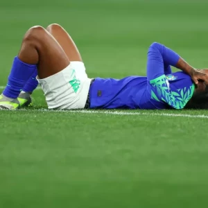 Эмоциональные слезы бразильских футболисток после неожиданного выбытия с ЧМ-2023