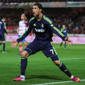 Криштиану Роналду забил единственный автогол в составе «Реала» в матче с «Гранадой», сколько автоголов у Лионеля Месси