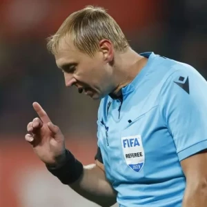 Иванов покидал поле после игры «Краснодар» — «Зенит» под свист и крики «Позор!»
