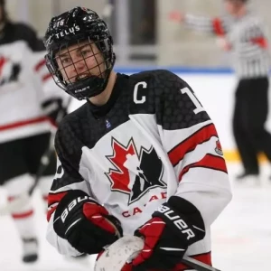 Молодой хоккеист Шейн Бедард получил приглашение на чемпионат мира по хоккею.