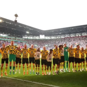 «Боруссия» объявила об уходе пяти футболистов. Некоторые из них не сдержали слёз
