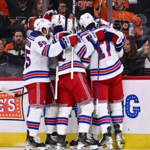 «Нью-Йорк Рейнджерс» одержал победу над «Филадельфией» в матче НХЛ, Панарин продолжает оставаться без очков.