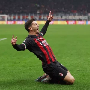 «Милан» минимально обыграл «Тоттенхэм» в матче 1/8 финала Лиги чемпионов