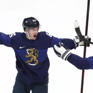 Сборная Финляндии по хоккею вышла в финал Олимпиады и может сыграть с Россией