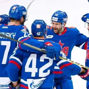 СКА продолжает свою серию побед в КХЛ, одержав волевую победу над «Витязем» и выиграв 10‑й матч подряд.