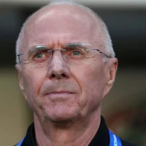 Свен-Горан Эрикссон: Терминальный рак оставляет бывшего тренера сборной Англии с примерно годом жизни, сообщает он.