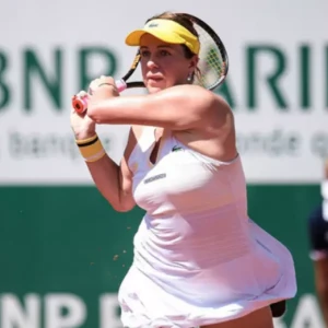 Павлюченкова одолела Носкову и прошла в четвертьфинал турнира в Токио