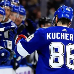 Кучеров - идеальный хоккеист, считает Волков