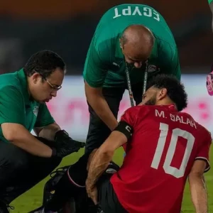 Мохамед Салах: Нападающий Ливерпуля выбыл на месяц после получения мышечной травмы во время игры за сборную Египта.