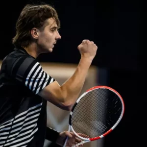 Российский теннисист Шевченко проиграл во втором круге турнира в Антверпене