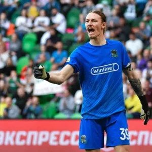 Баженов считает, что Сафонов - самый выдающийся футболист сезона в РПЛ.