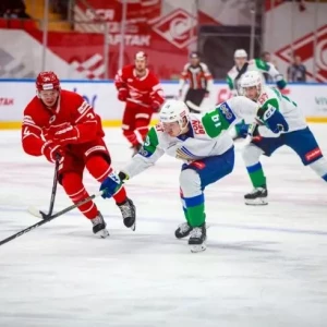 «Спартак» уступил «Салавату Юлаеву» со счетом 3:2 в матче регулярного чемпионата КХЛ, состоявшемся 2 декабря.