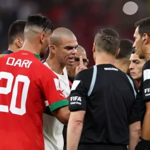 Португалец Пепе подошёл к судьям после сенсационного поражения от Марокко в 1/4 ЧМ-2022