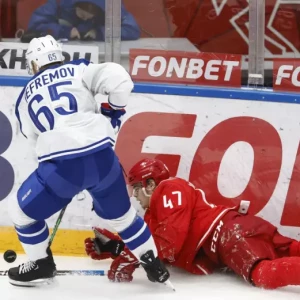 Ефремов – о первом голе в сезоне КХЛ: камень с плеч упал, это была тяжёлая ситуация