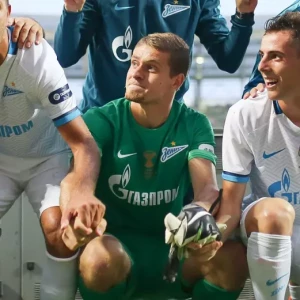 «Зенит» объявил о возвращении вратаря Александра Васютина из аренды в «Юргордене»