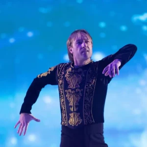 Евгений Плющенко выступил в Казани в свитере Кагарлицкого