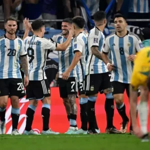 Сборная Аргентины сыграет с Нидерландами в четвертьфинале ЧМ-2022