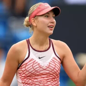 Теннисистка Потапова продвинулась во второй этап турнира в Линце.