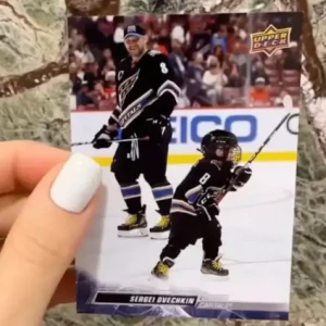Сын Овечкина получил коллекционную карточку за участие в Матче звезд НХЛ