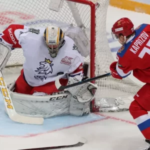 Чешский экс-вратарь «Авангарда» выступил с защитой иностранных хоккеистов, играющих в КХЛ