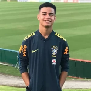 Transfermarkt: «Сочи» подписал контракт с бразильским полузащитником Силвейрой