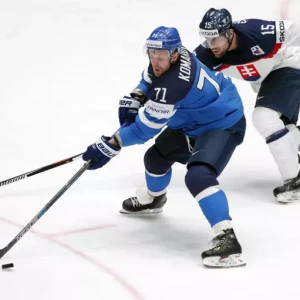 Нападающий СКА был инициатором отъезда финских хоккеистов из КХЛ