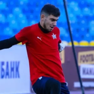 Игрок «СКА-Хабаровска» Имамов уверен: «С учетом нашего отбора игроков и уровня футбола, мы способны соперничать с любой командой РПЛ»