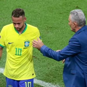 Рафинья: Бразилия не заслужила Неймара, его футбола и его таланта
