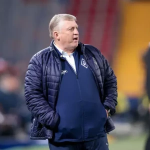 Хубулов: Осинькин - один из лучших тренеров в России, считает форвард "Крыльев"