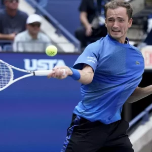 Медведев пробился в третий круг US Open