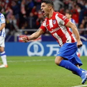 Дубль Суареса спас «Атлетико» от поражения в матче с «Реалом Сосьедад»