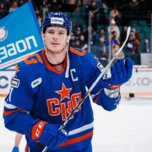 Никишин, защитник СКА, стал победителем конкурса на силу броска во время Матча звёзд КХЛ.