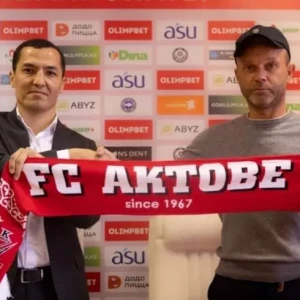 Дмитрий Парфёнов возглавил футбольный клуб "Актобе" в качестве главного тренера.