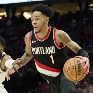 Смотрите: Анферни Саймонс и «Блэйзерс» испортили возвращение Дэмиана Лилларда домой.