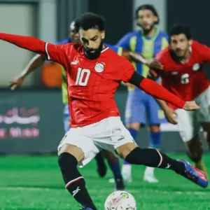 Мохамед Салах снова не реализует пенальти во время матча сборной Египта, а вратарь Танзании забивает автогол.