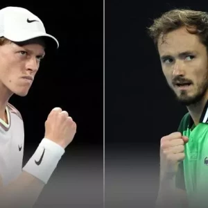 Финал Australian Open между Даниилом Медведевым и Янником Синнером: прямая трансляция, основные моменты и обновления счета в режиме реального времени.