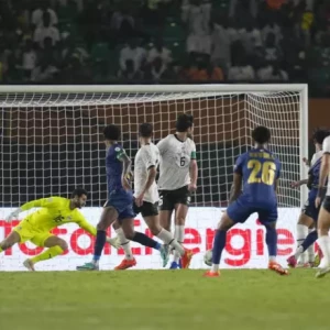 Египет проходит в 1/8 финала Кубка АФКОН после безумной завершающей игры в группе B.