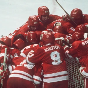 5 причин, почему современный хоккей проигрывает в зрелищности советской школе