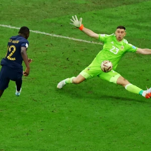 Стражи ворот: 6 вратарских сейвов в финалах Чемпионатов мира, переписавших историю футбола