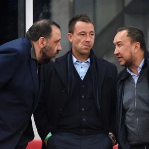 Теневые короли РПЛ: 5 футбольных агентов, которые «осваивают» бюджеты вместо развития игроков