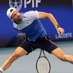 Посмотрите: Григор Димитров впечатляет потрясающим розыгрышем, одолевая Александра Зверева в борьбе за место в финале Miami Open.