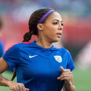 ТОП-10 самых богатых футболисток мира 2026: Состояния и легенды