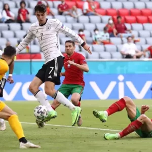 От грани катастрофы до лучшего камбэка на турнире - Германия нагнетает давление на Португалию