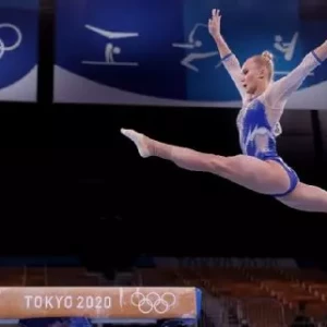 Олимпийская гимнастика: Без Симоны Байлз, кто выигрывает титул в многоборье?