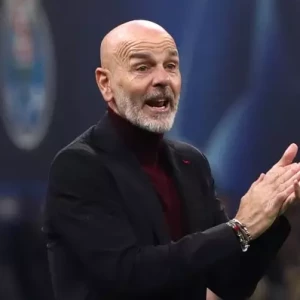 Главный тренер «Милана» Стефано Пиоли подписал новый контракт до 2023 года.